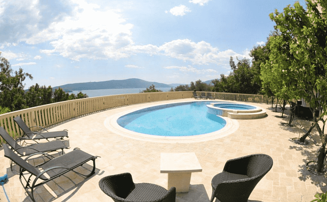 Atemberaubende Villa mit großem Pool und Garten zu verkaufen in Tivat — photo 9